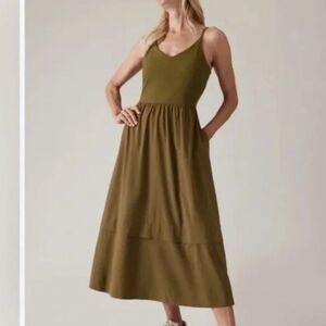 Athleta Elation V-Neck Hybrid Midi Dress Olive Green Large Style 601546